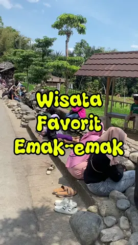 Wisata favoritnya emak-emak, karena tiket masuk cuma 2rb dan boleh bawa makan sendiri. Ada yang tau ini dimana ? #semarangstory #jelajahsemarang #semarangpride #semarangviral #kalikeseklimbangan 