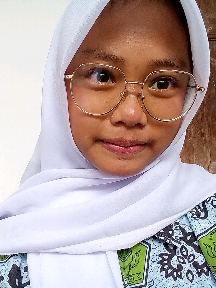 📚🎙 Monolog: Kota Tanpa Buku “Apa jadinya jika kota tanpa buku? Pantaskah dia disebut kota?” Tugas Bahasa Indonesia bermonolog dari teks karya Farida dibawakan oleh: ☆ Gendis Pramesti Rinjani – IX A Dukungan dari kalian berupa like sangat berarti untuk penilaian. Terima kasih banyak! ✨❤️ #tugasvideo #monolog #twinklingwatermelon #terbuangdalamwaktu #fyp 