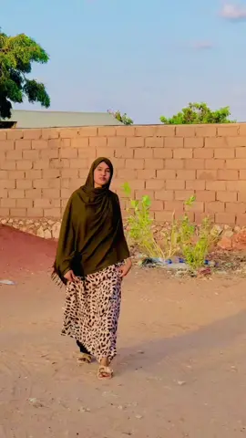 Ma cid CaatOnimO iGu GadHaa JirtA😭😂💔#somalitiktok #somaligalbeed🇬🇶❤️✅ #wardher #yousra #makahiil_aar🦁🥷🇬🇲 @A M I I N  L U K A ¹⁰ 