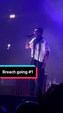 Being able to see the show after Breach went #1 was so special, and it meant a ton to Tyler and Josh too #twentyonepilots #hershey #top #breach
