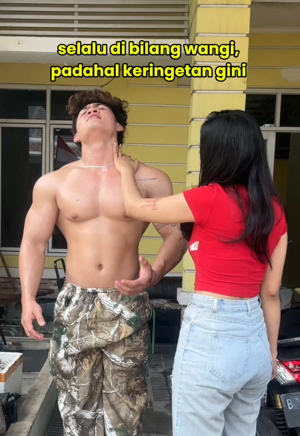 Akhirnya berjemur lagi biar makin item & pastinya badan harus tetap wangi yaaaa!🥵 | #yonn #workout #hobebar @HOBEBAR-ID 