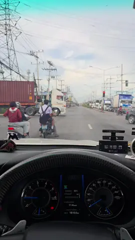 ซื้อลีดขี่ดีกว่า😁#fortuner #suv #suvsociety #ฟอร์จูนเนอร์ #คนรักรถ #เทรนวันนี้ #อย่าปิดการมองเห็น 