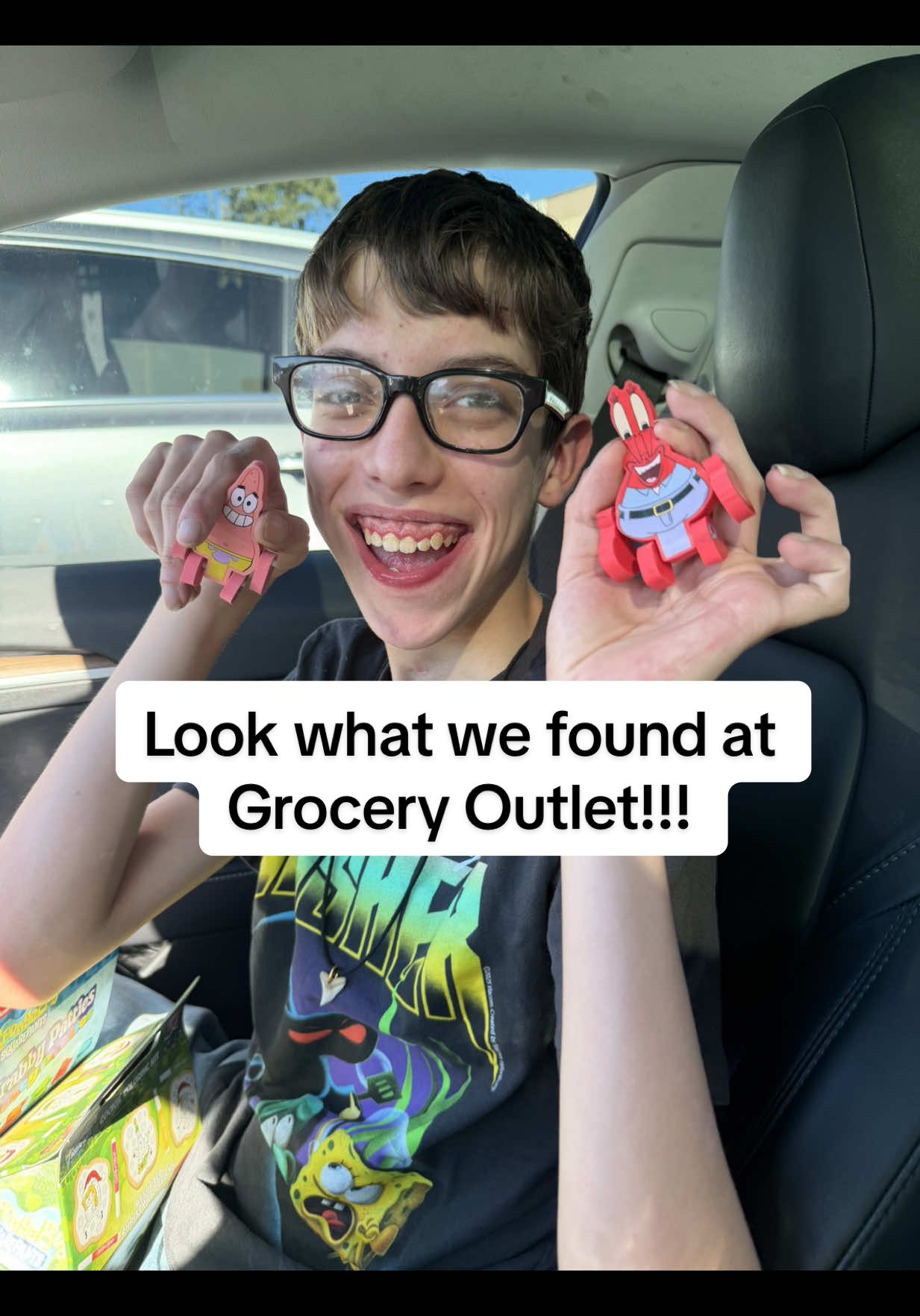 We love a good bargain! We found a few SpongeBob items at @Grocery Outlet!! #autism #cerebralpalsy #spongebob #spongebobsquarepants #nickelodeon @SpongeBob @Nickelodeon 