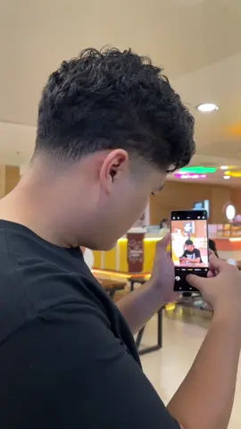Ngeprank jadi makin seru dengan TECNO Camon 40 Pro, abadikan semua moment. #perfectsnapanytime @TECNO Indonesia Store 