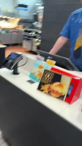 Last minute pt2 !! 😂😂 #lastminuteorder #fypシ゚viral #minutebeforeclosing 