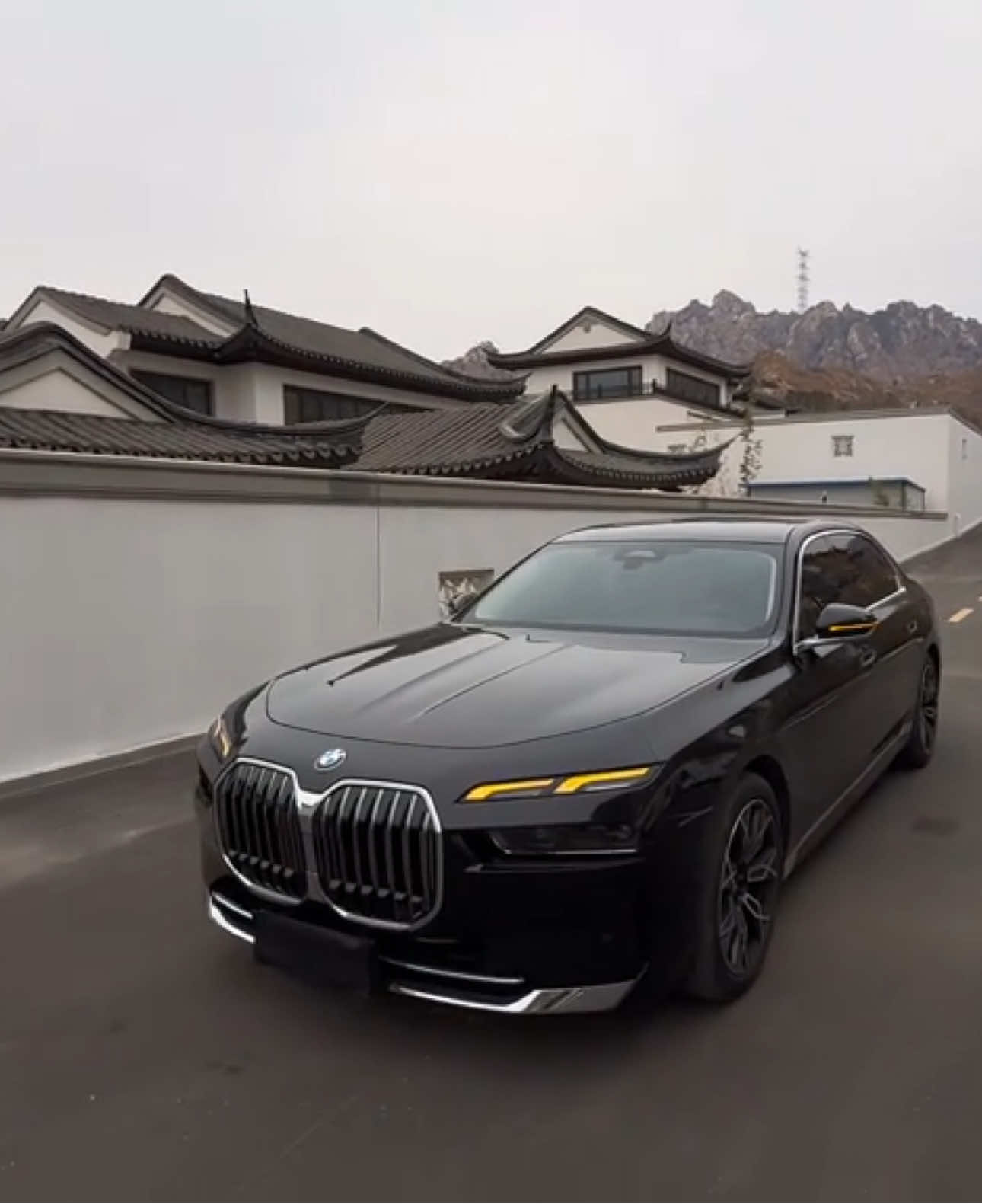 Đẳng cấp xa hoa #bmw7 #bmw #supercar #fyp #ykcars @haile_sh_vu_tuan 