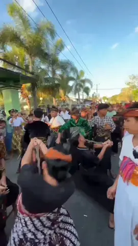 ye wah panggong panggongn bai#fypviralシ #masukberandafypシ #ngoreklombok #tiktoklombokvirall🌴🌴 