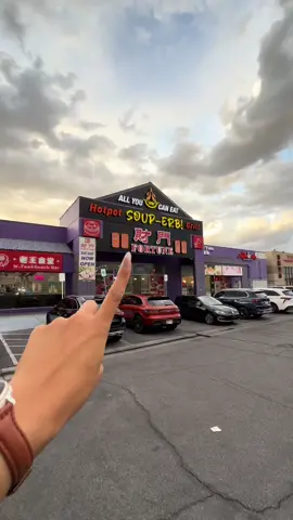 Soup-erb in Chinatown offers AYCE Wagyu, Korean BBQ & hotpot. Each person gets their own hotpot station, which is pretty unique for Vegas. Starting at $27.95 for basic, $34.95 for premium, and $42.95 for souperb dinner. #lasvegasfood #hotpot 