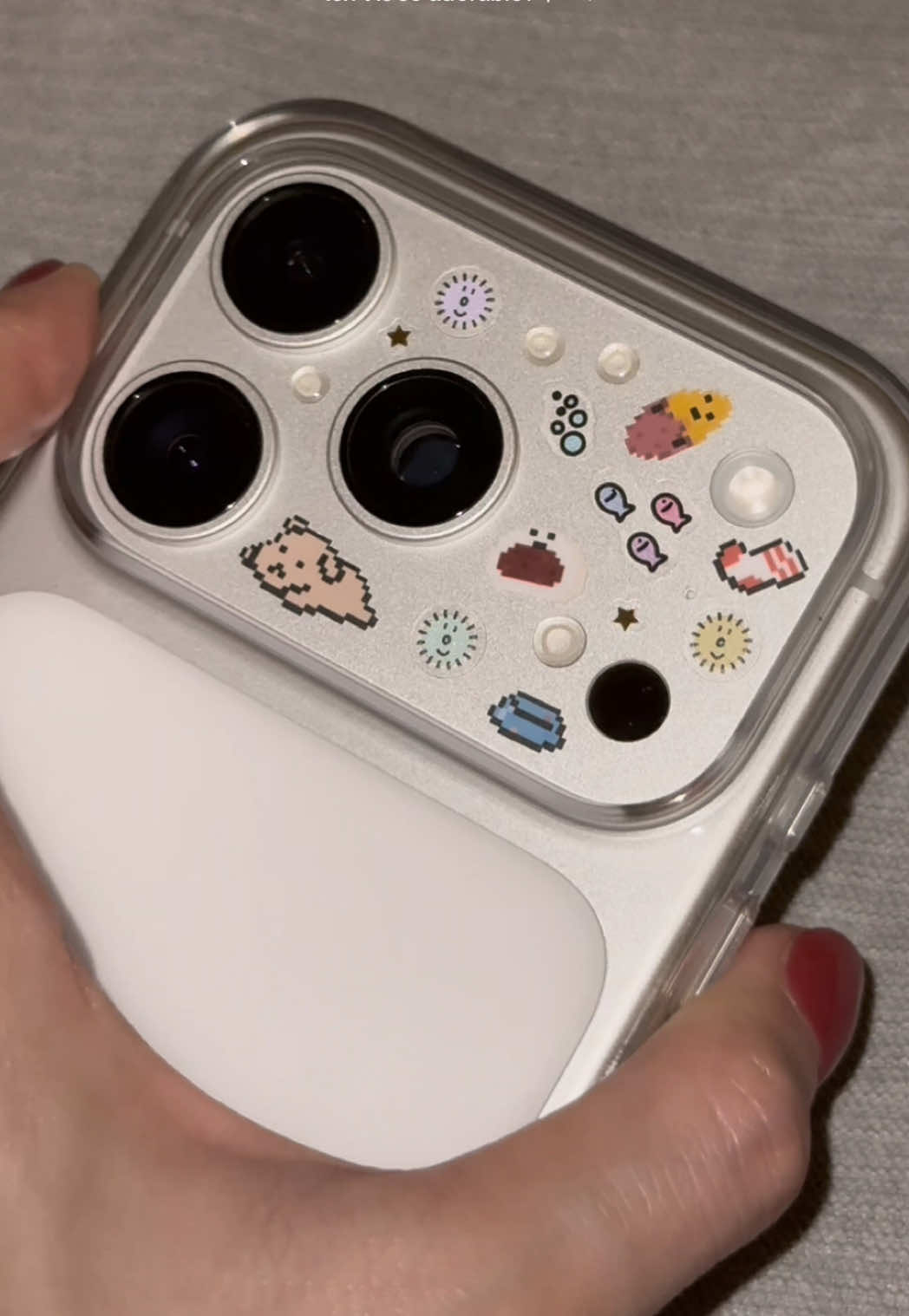 do like it simple, but I just can’t say no to cute stuff 🫳🏻 so I ended up decorating just the camera bump 🐶 #iphone17 #decorating #asmr #Vlog #fyp @apple 