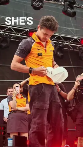 All that she wants 😉#landonorris #4 #mclaren 