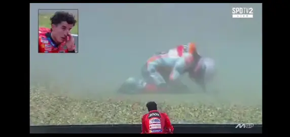 Finally, the 2025 MotoGP world champion is officially in the hands of Marc Marquez, very emotional #motogpworldchampion2025 #marcmarquez #motegigp