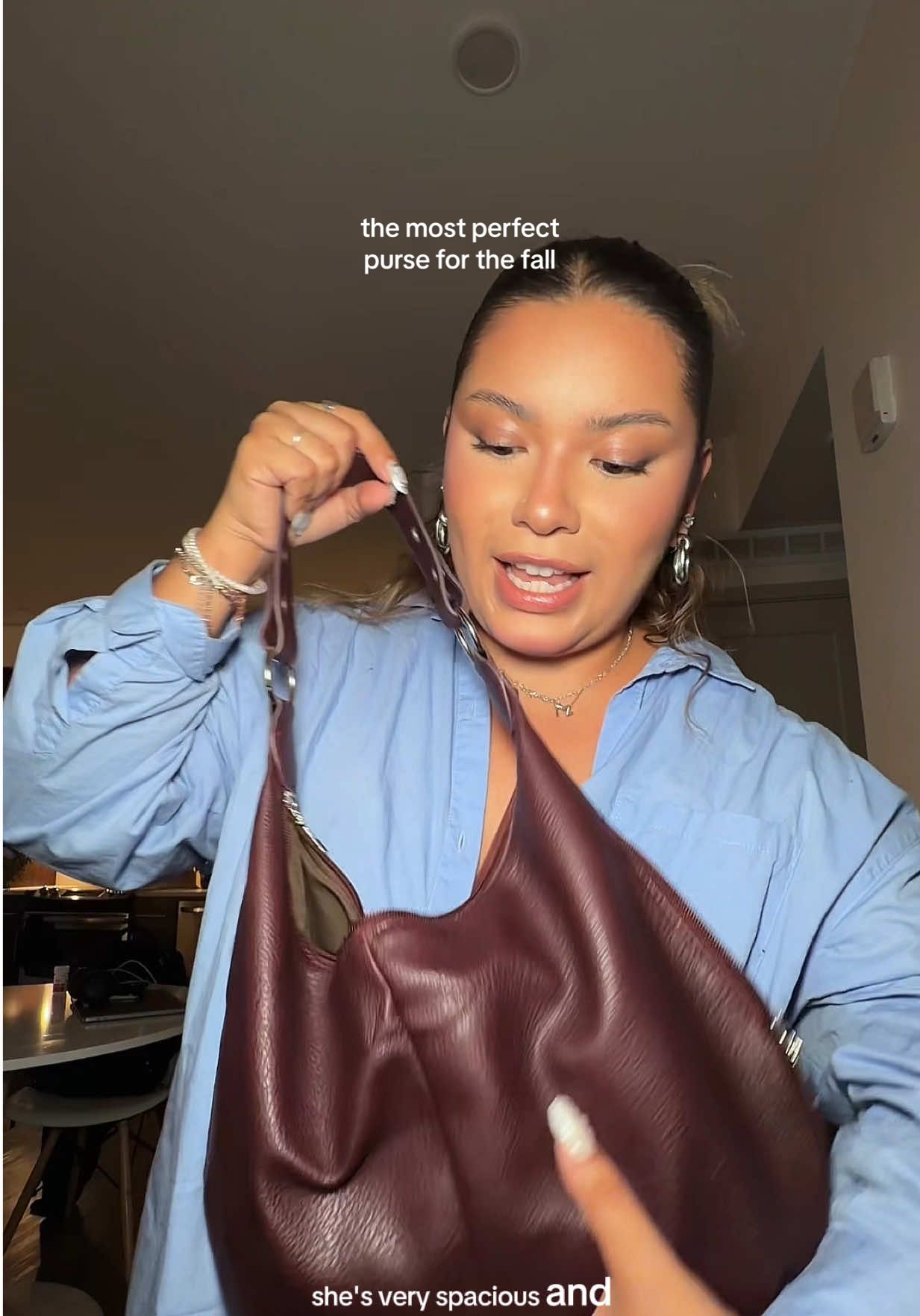 Replying to @MAOR✨ I really love this bag!! The color screams fall. She’s very spacious and love the vibe that it gives. I ordered the small and even then she’s a great size! I would consider it a medium.  I added her to my LTK in my bio for those that want to get the exact purse ⭐️💅✨ #arizona #azgirl #Lifestyle #romanticizingmylife #girlssupportinggirls 