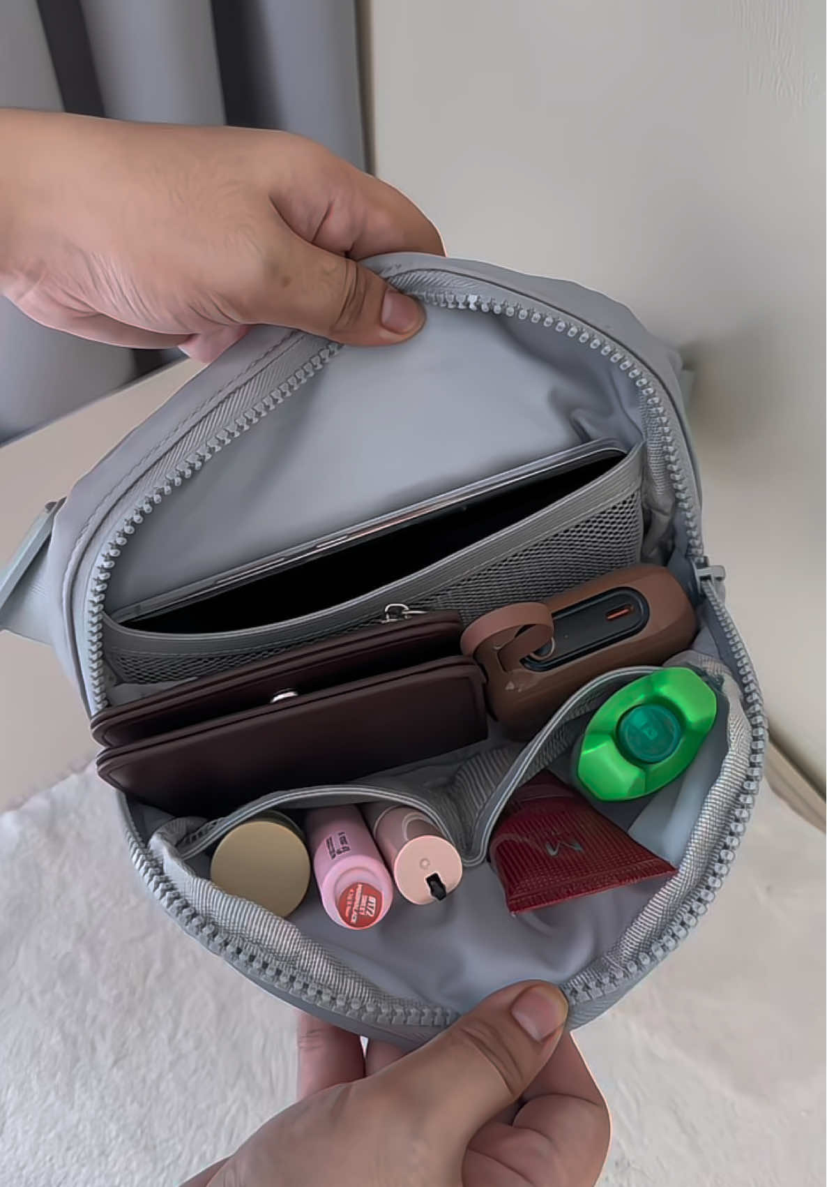 I have been using this for more than a year tho. #fyp #beltbag #chestbag #slingbag 