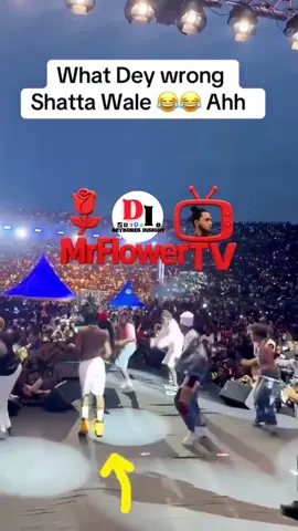 Ahh 😂😂😂 @shattawalegh @Medikalbyk #RapperholicTheHomecoming #deyboresinsights #fyppp #ghanatiktok🇬🇭 #foryoupage❤️❤️ #Shaxi #viraltiktok #entertainment #shattawale #Sarkodie #ShattaSark #medikal #rapperholic25 