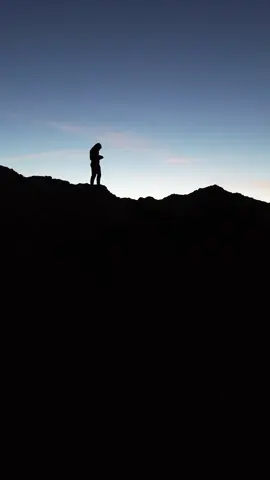 Partir voir le lever de soleil après Fajr, c’est quelque chose, SubhanAllah ☝🏽🤍 #pourtoi #fajr #freepalestine🇵🇸❤️ #subhanallah #islamic_video 