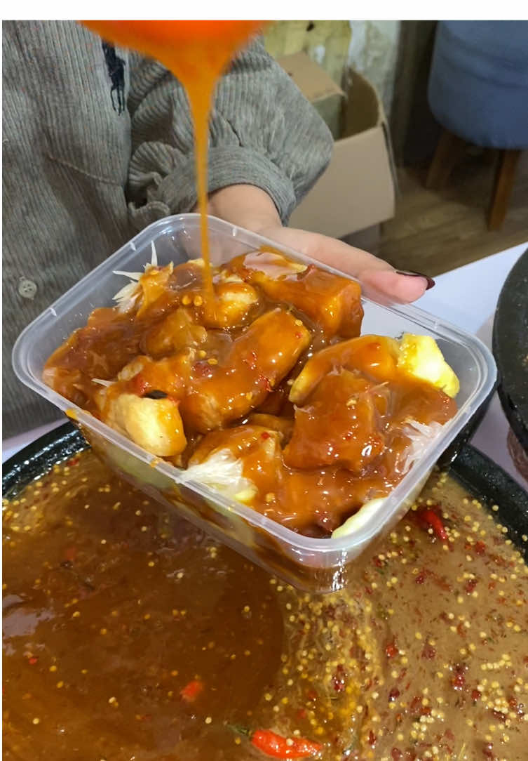 Rujak mixs bumbu petis😍😋🤤 #rujakpetis #rujakbuah #kulinerjember #petismadura #jember24jam 
