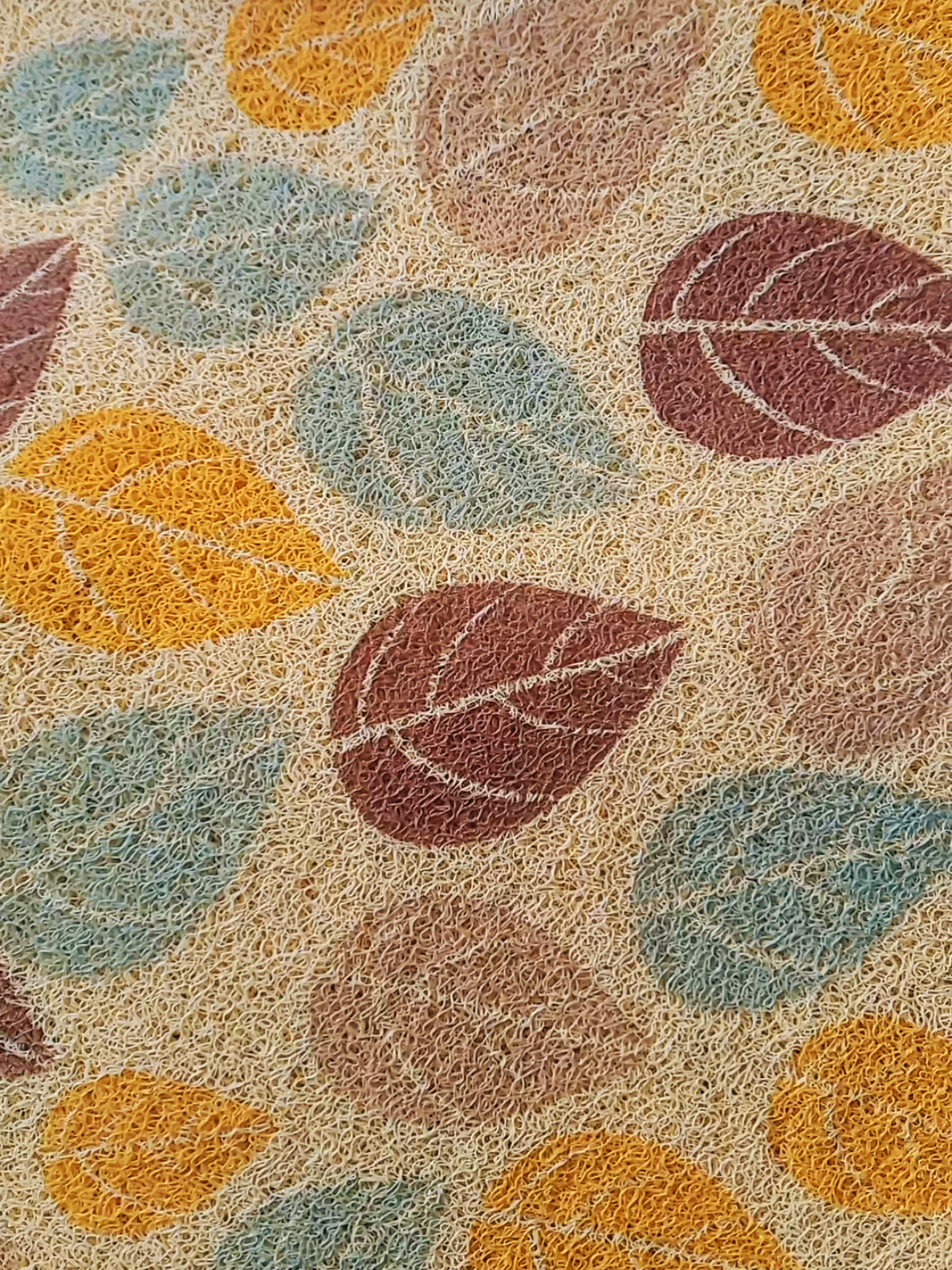 Be it at the door, kitchen or bathroom, these mats will look fab 👌  750 to 850ksh per pc #mat  #bathroom  #doormat  #organization  #homedecor 