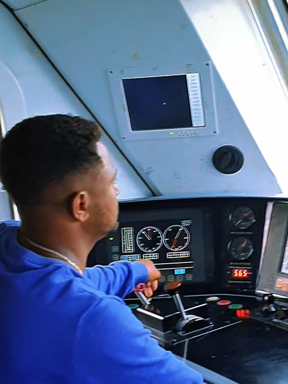 #creatorsearchinsights Ethio-Djibouti Railway connecting business @Ethiopian Airlines PTFS @Ethio-Djibouti Railway @Benoni 🫀 @Ansif💃 @Captain Jemal @Ayana Berkessa @Captain Jimmy @Cap-Gadisa# 