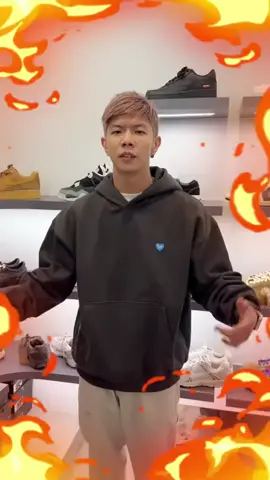 秋天到了，帽T準備好了嗎，沒準備好就來看看這款【三生萬物心碎帽T】吧！！！ 「怕沒收到連結的話，底下留言我傳連結給你」