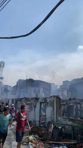 kebakaran di mabes beberapa rumah warga hangus kebakar😭 #fyp #jakartabarat #jakarta #manggabesar 
