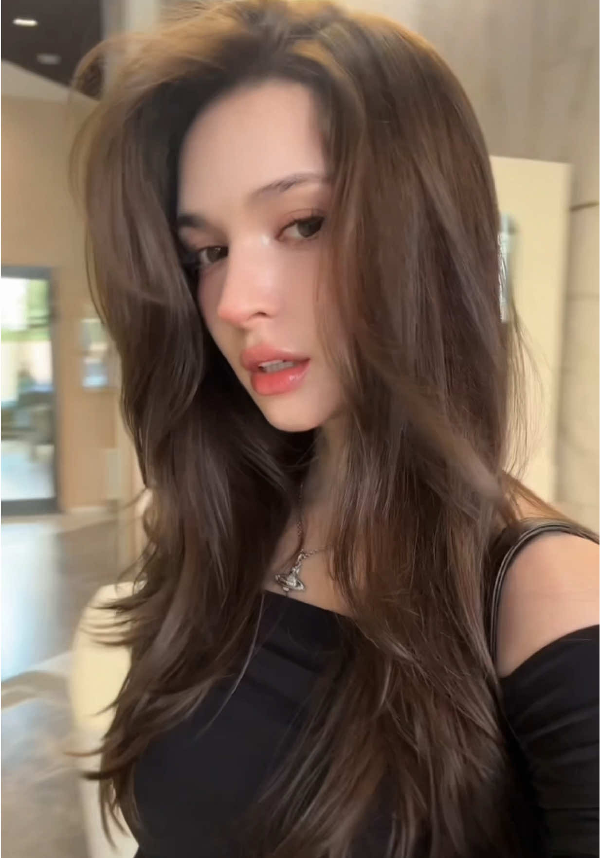 Still can’t believe I never tried this before 👀✨  @dr.kimandyeji  made a personal plan for me and the results feel so natural. 💉 Ultracol (cheeks) 💉 Juvelook (under eyes) #KBeauty  #KoreanClinic #korea #CollagenTreatment #skinbooster 