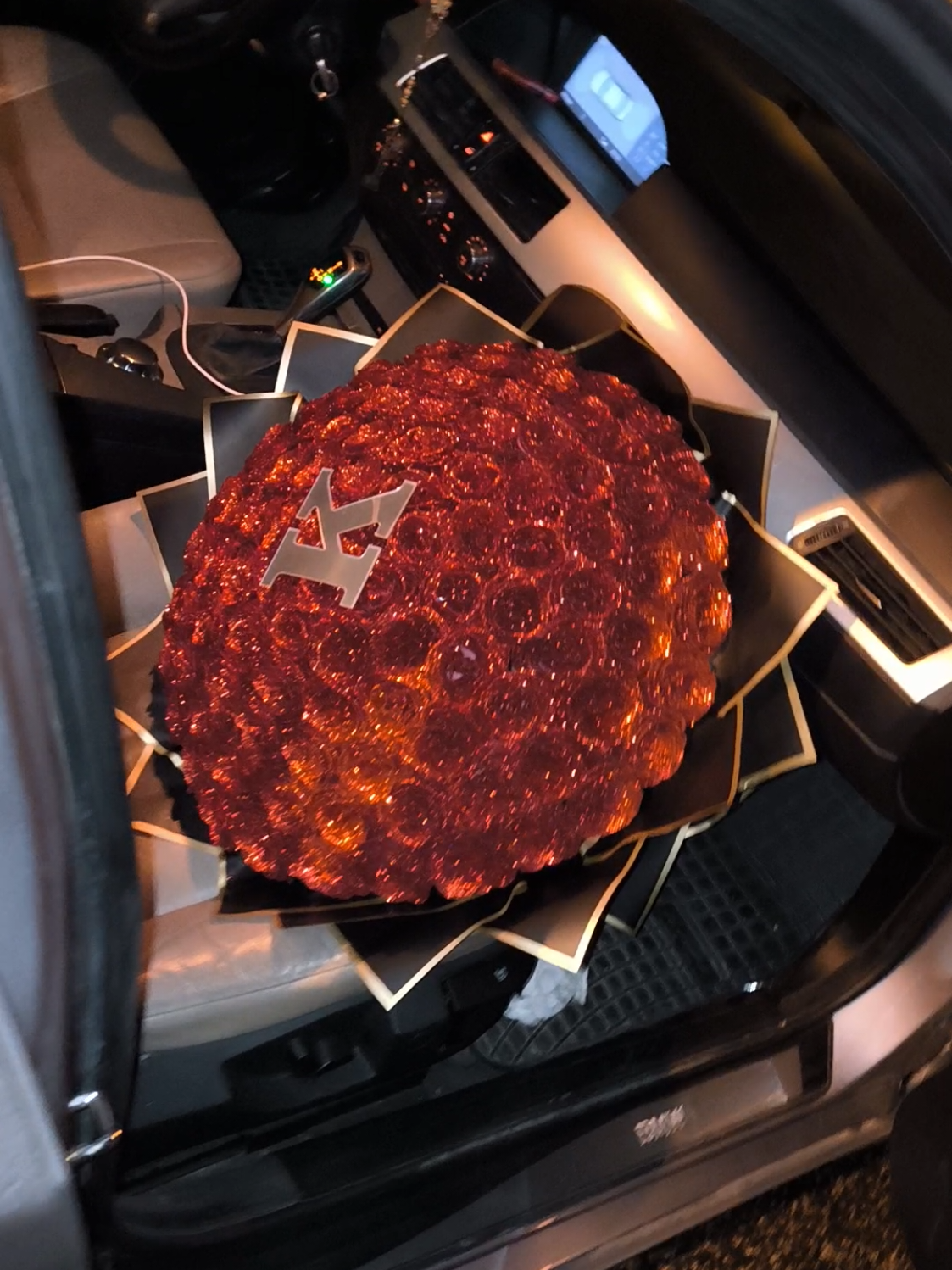 100 szálas ❤️#fory #csillogosrozsa #rozsacsokor #orokrozsa #örökrózsa 