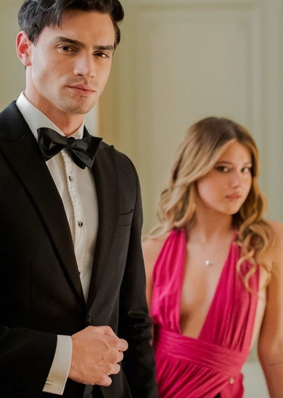 sanki bir kötü rüya.. #keşfetbeniöneçıkar #keşfet #keşfetteyiz #culpamia #culpatuya @Nicole Wallace @Gabriel Guevara 