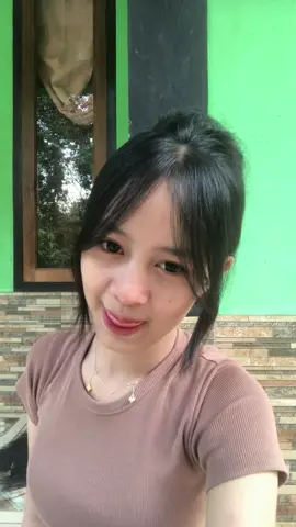 ak bt bt bt#fyp #yourpage #jelaajahiindonesia #cwesunda 