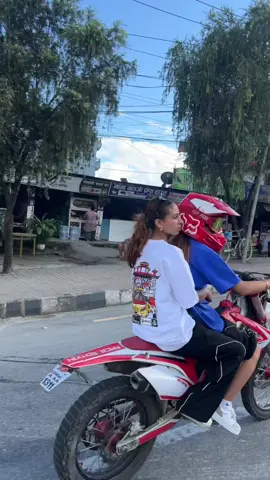 😜#rm250 #crossfire #dirtbike #ladyriders #pokhara 