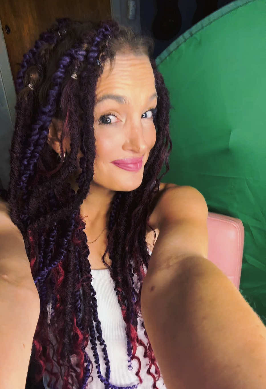 Wake Up BAKE UP….Ohh to be a woman….#shapeshift 