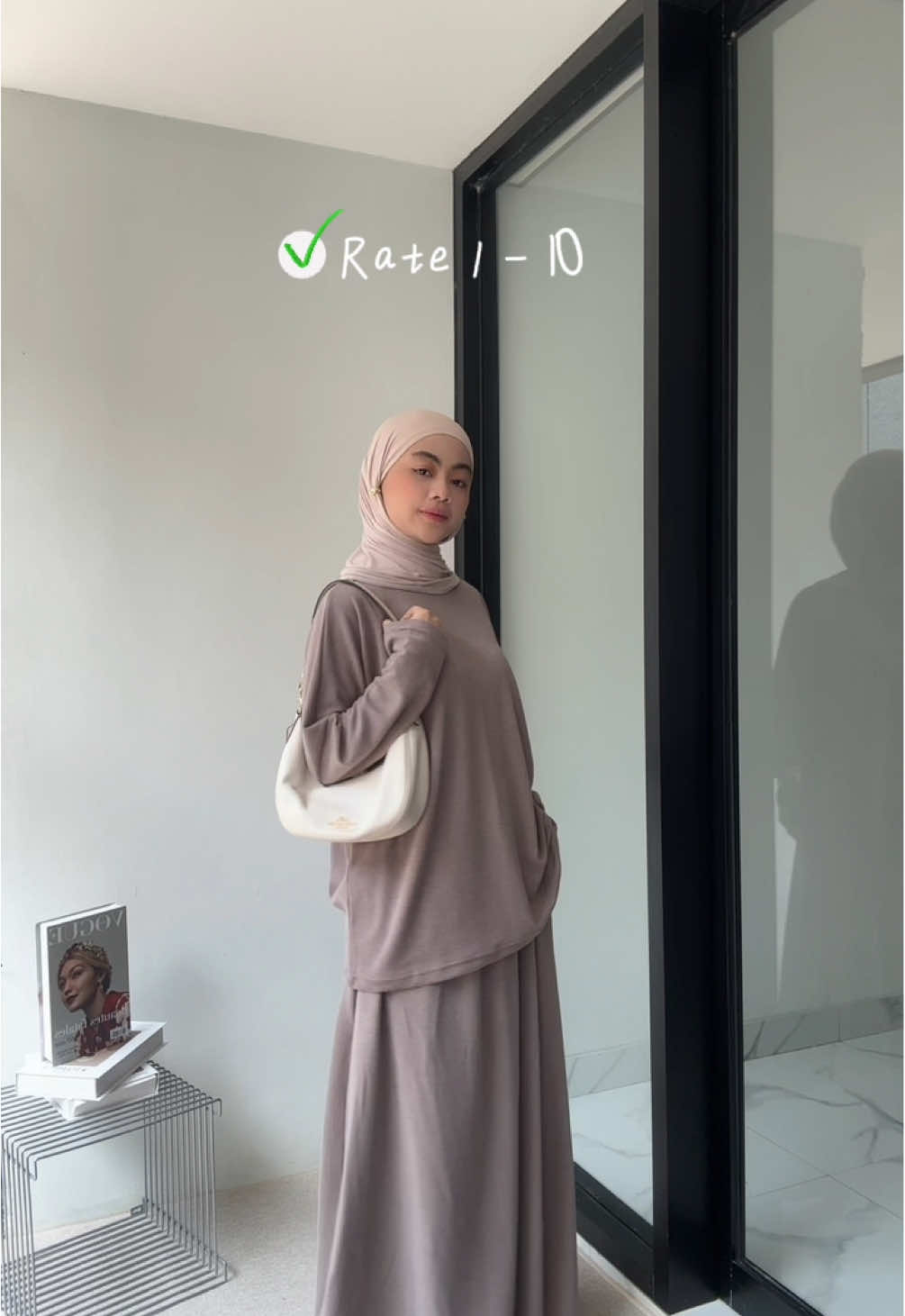 Kalian lebih suka style yang mana nihh rate yaaa 😉 #oneset #knit #rating #style 