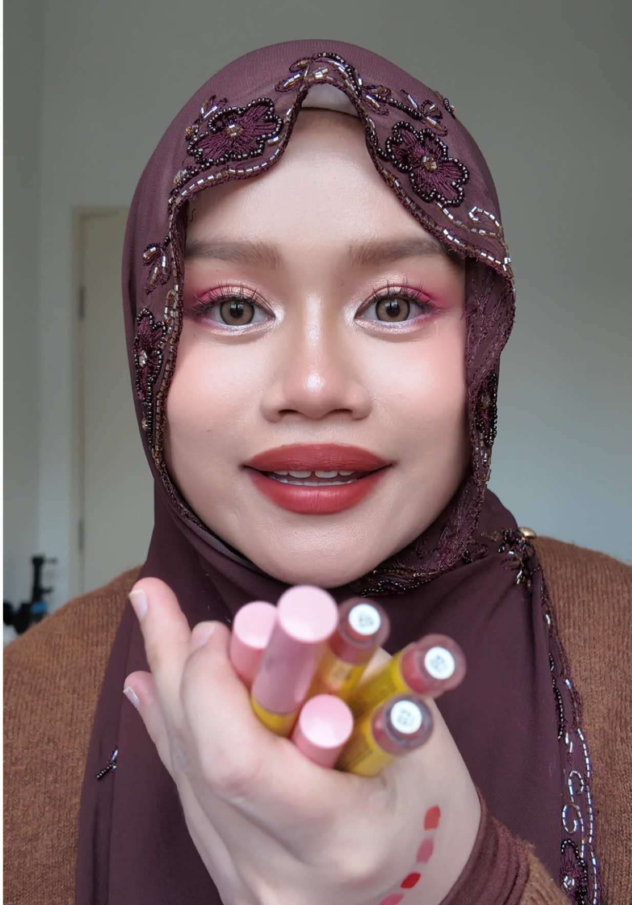 hari hari tukar lipmatte 🤣