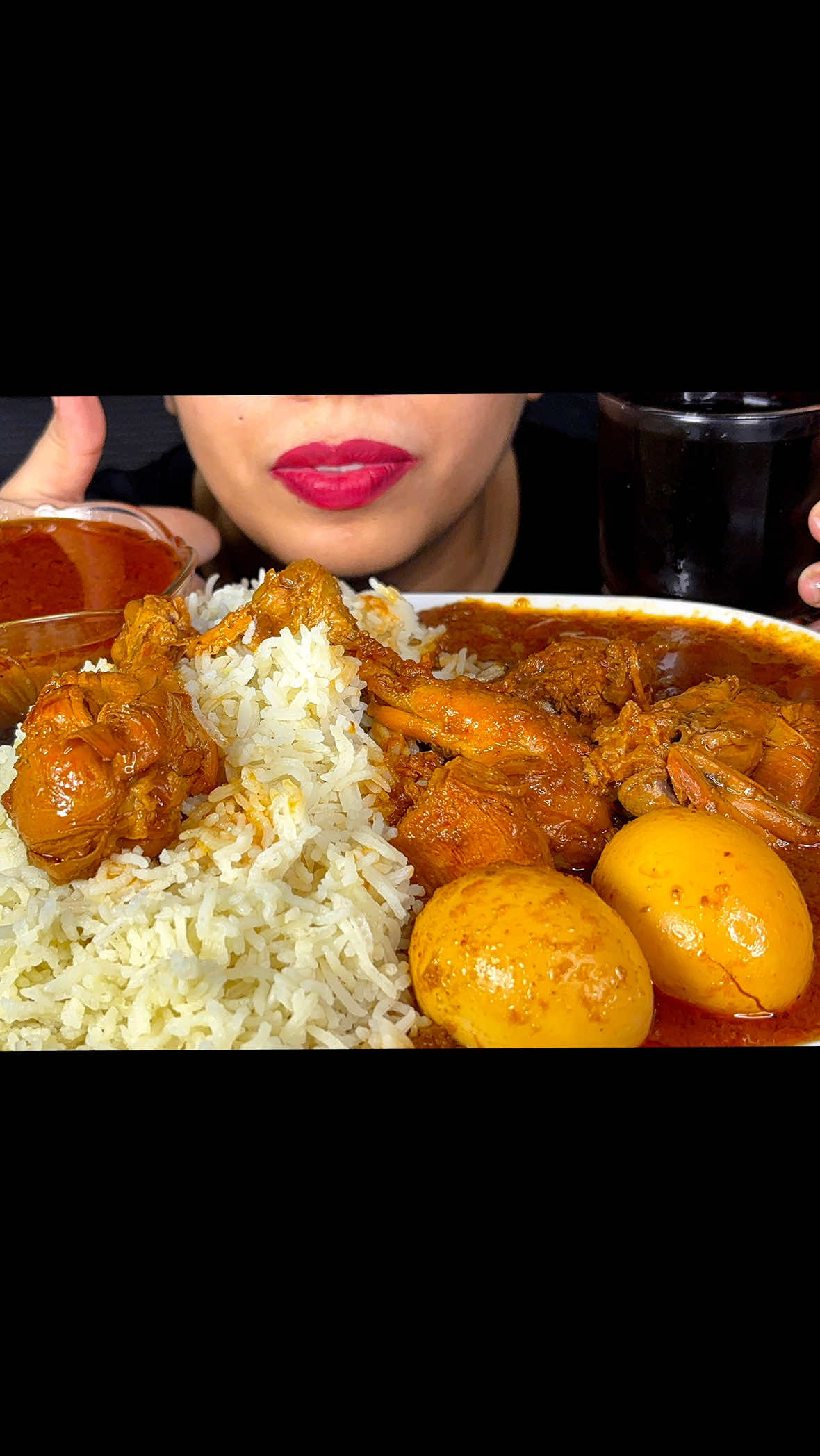 Eating Chicken Curry with Rice  #mukbang #asmr #asmreating #foryou #eatingsounds 