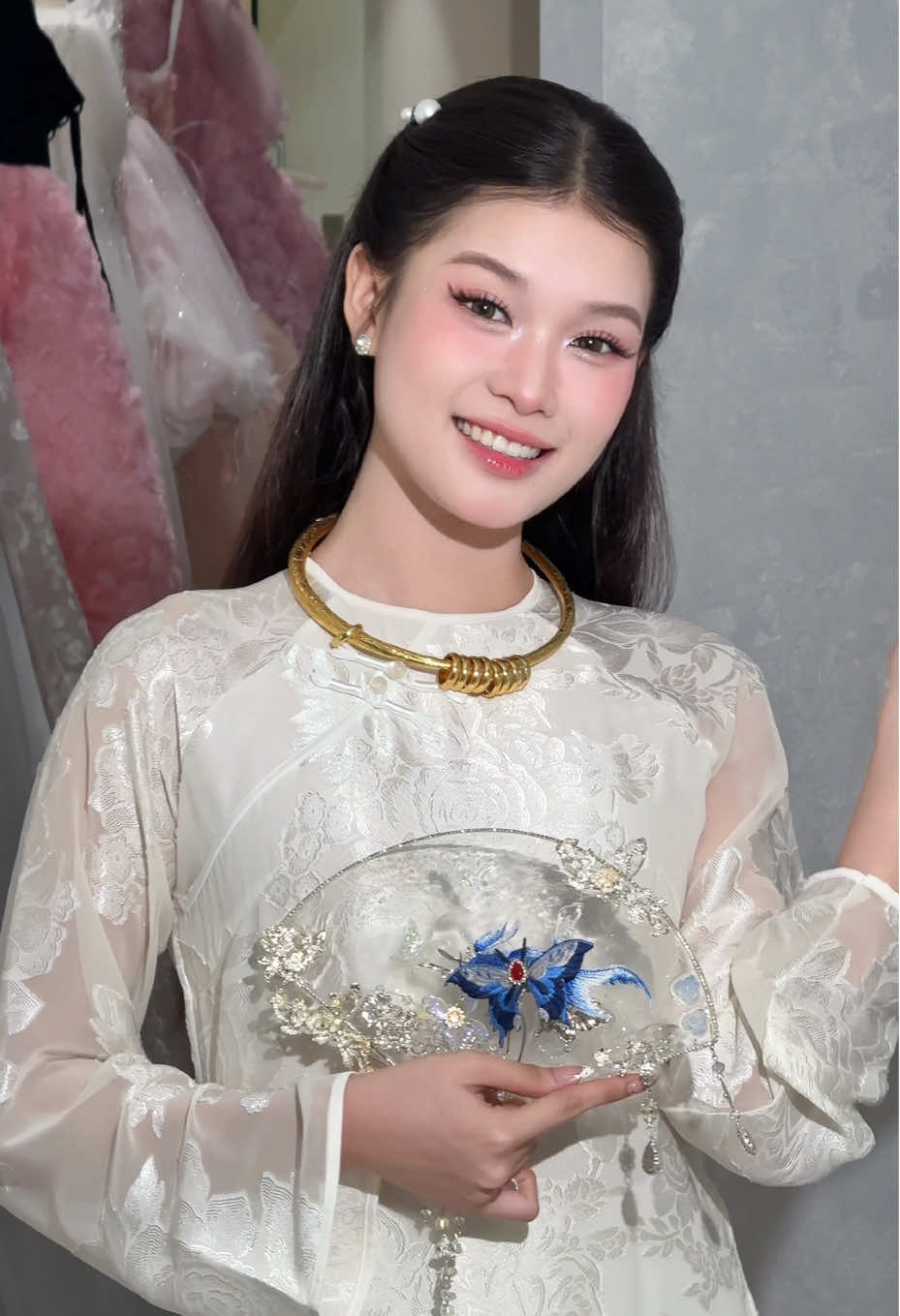 Anh nhìn đâu cho xa, bà xã của anh ở đây nè #fyp #xuhuong #makeup #makeupcodau #makeupcantho 