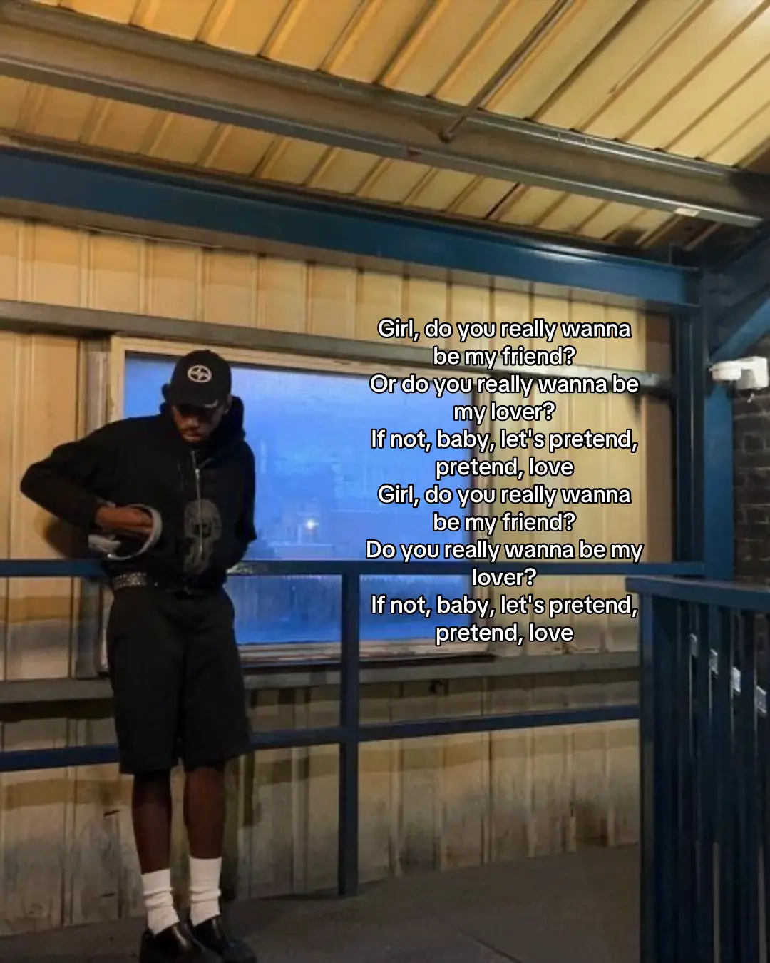 #pretendlovers #Montellfish #song 