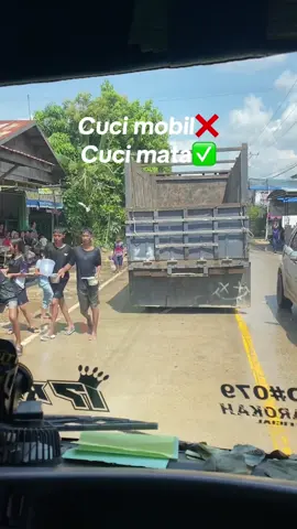 Salam buat mbak yg duduk sebelah kanan yg baju hitam🤣semoga mampir🤣#tenggarong 