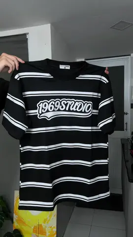 Nhìn giá hết hồn #xuhuong #fypシ゚ #macdepmoingay #aothun #aothunnamnu 