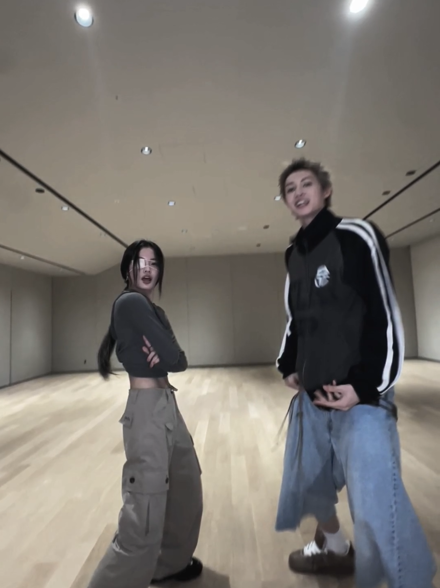 AAAA LUCUNYA 08L enih #iroha #martin #illit #cortis #4upage 