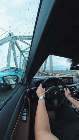 Ngày mưa 🌧️🌧️🌧️ #bmw5series 