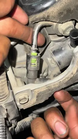 Fuel Pipe Lock Open Trick #fuel #pipe #lock #open #carrepair 