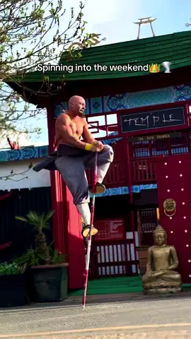 Weekend got me spinning👑🌪️  #weekend #vibe #kungfu #spin