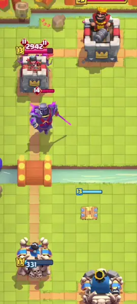 please save me Donald Trump#fyp #foryou #500ciggerates #clashroyale 