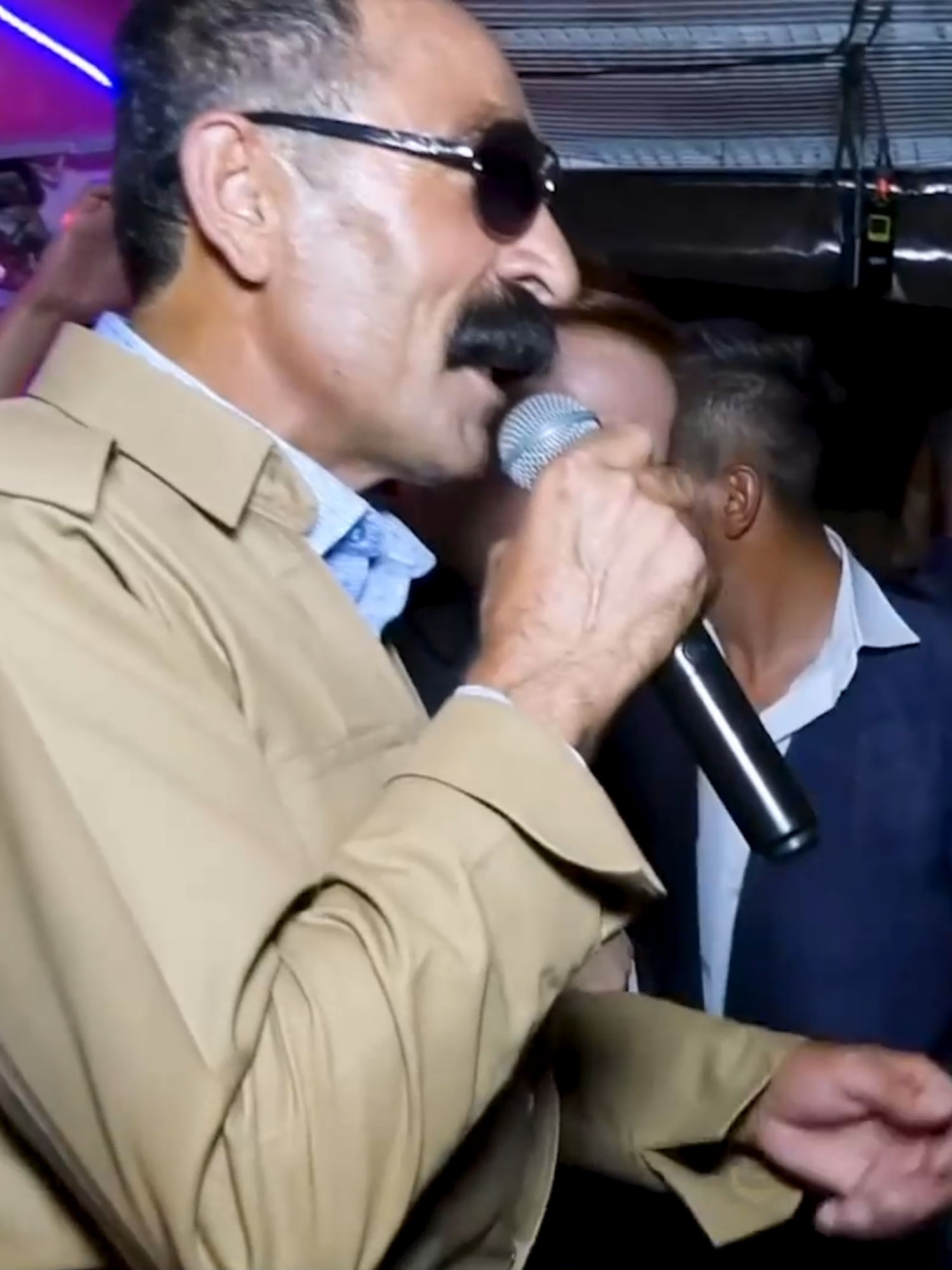 Tıvorlu İsmail - Hep Beraber AAA EEE