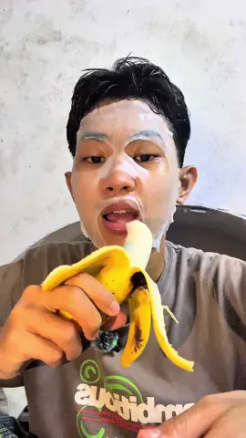 Mask ကပ်ကြည့်မယ် #vlogbybright #foryoupage #ရောက်ချင်တဲ့နေရာရောက်👌 #ချစ်တဲ့စိတ်လေးနဲ့ကြည့်ပေးပါနော်😘😘😘😘 #skincare 