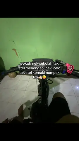 🤪 #putratunggal #foryoupage #bismillahrame #twostroke #fizrsunmorry 