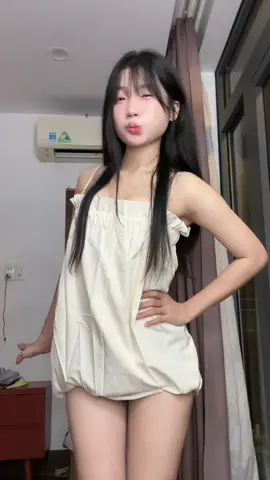 Nhảy đại :))