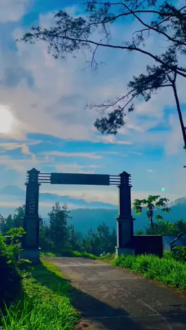 Kapan nih joging ke sukawera, Post ulang ah ni konten gw banyak yg comot 😅#morningvibes #vibes #nature #naturelover #naturevibes #sunrise #sunriseview #cilacap24jam #cilacapbarat #majenangcilacap #majenang @Info Majenang @Cilacap Kekinian @Cilacap Info 