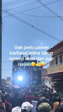 Seng tawenang maszeh😋 #pemudart02 #r2gank #karnavalsoundsystem #karnaval #horegmania_official #horegjawatimur #horeg #soundsystemjawatimur #fyppppppppppppppppppppppp #fypage #fyp 