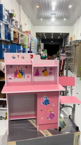 Bàn học sinh cho bé có tặng ghế kèm theo bền đẹp tiện lợi #banhoc #banhocsinh #shoptaphoatronghang 