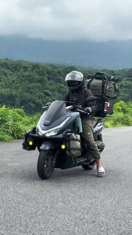 ลุยเดี่ยวรอบนี้ กับวิวสวยๆ 🛵🏕️#pcx160 #ทัวร์ริ่ง #เที่ยวไปเรื่อย 